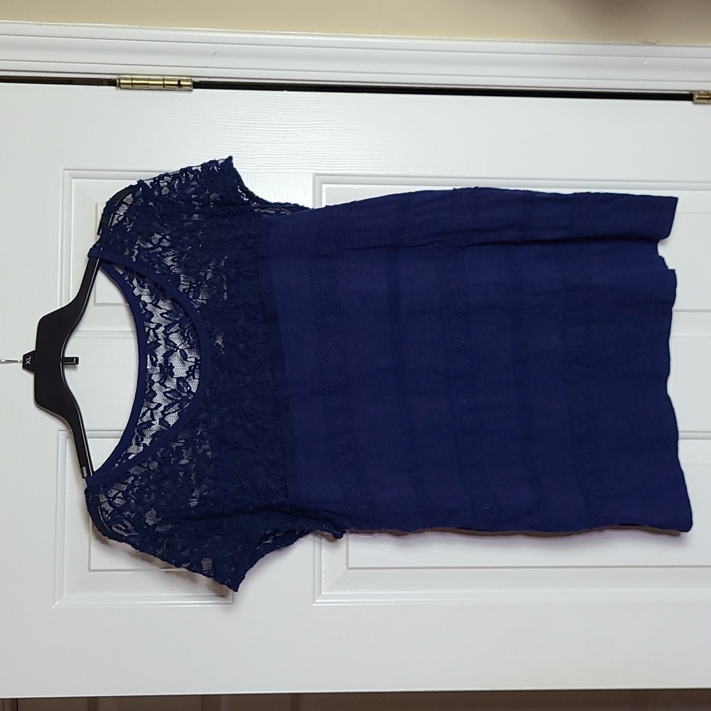 Ladies Sleeveless Top